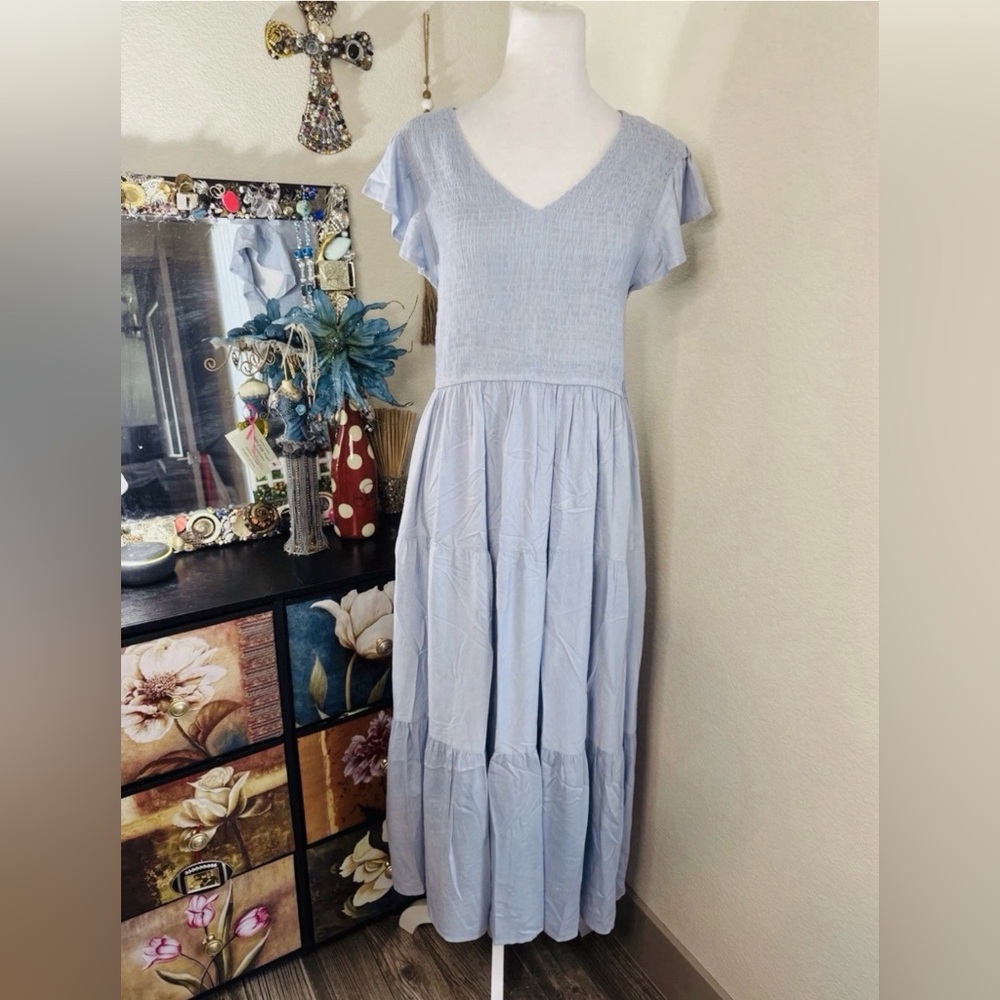 Elegant Light Blue Women's Dress